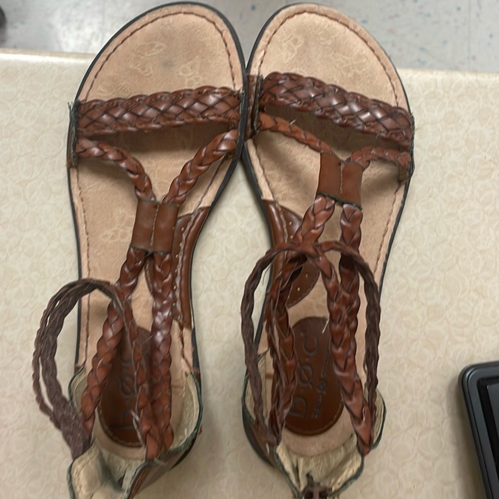 B.O.C Born Concept Brown Braided Leather Flat Sandals women’s Size 6